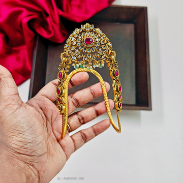 Women's Nakshi armlet / vanki with Ruby stones and green beads