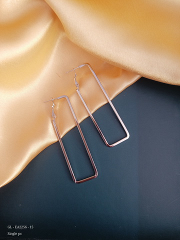 Stylish-simple-silver-stud