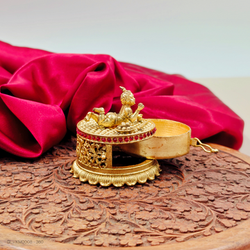 Lord Little  Krishna Kumkum Box