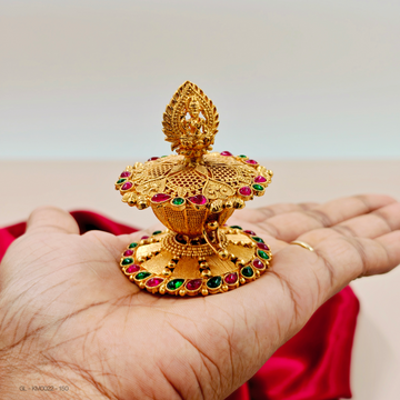 Lakshmi Kukum box with Traditional design