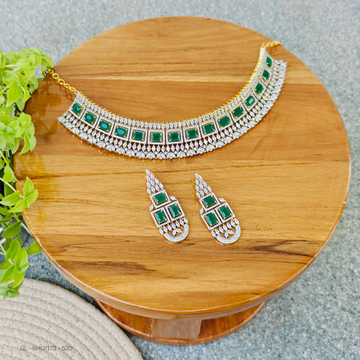 AD Emerald Square Necklace Set