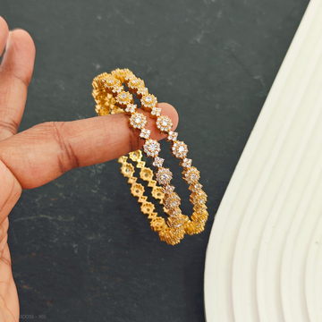 2 PC Set - Women Golden- AD stones-diamond- Bangles(2.10 Size)