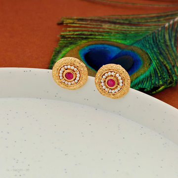 Gold-plated-Ruby-pearl-Stud