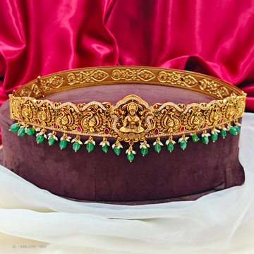 Adult hip belt-center Lakshmi-green bead-white-bead