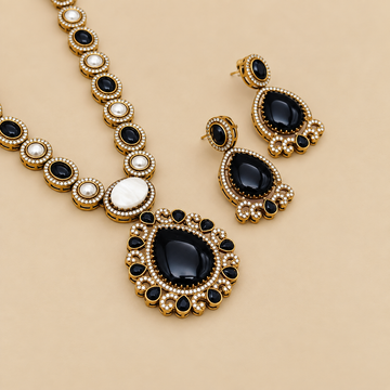 Victorian Black stone Kundan Set
