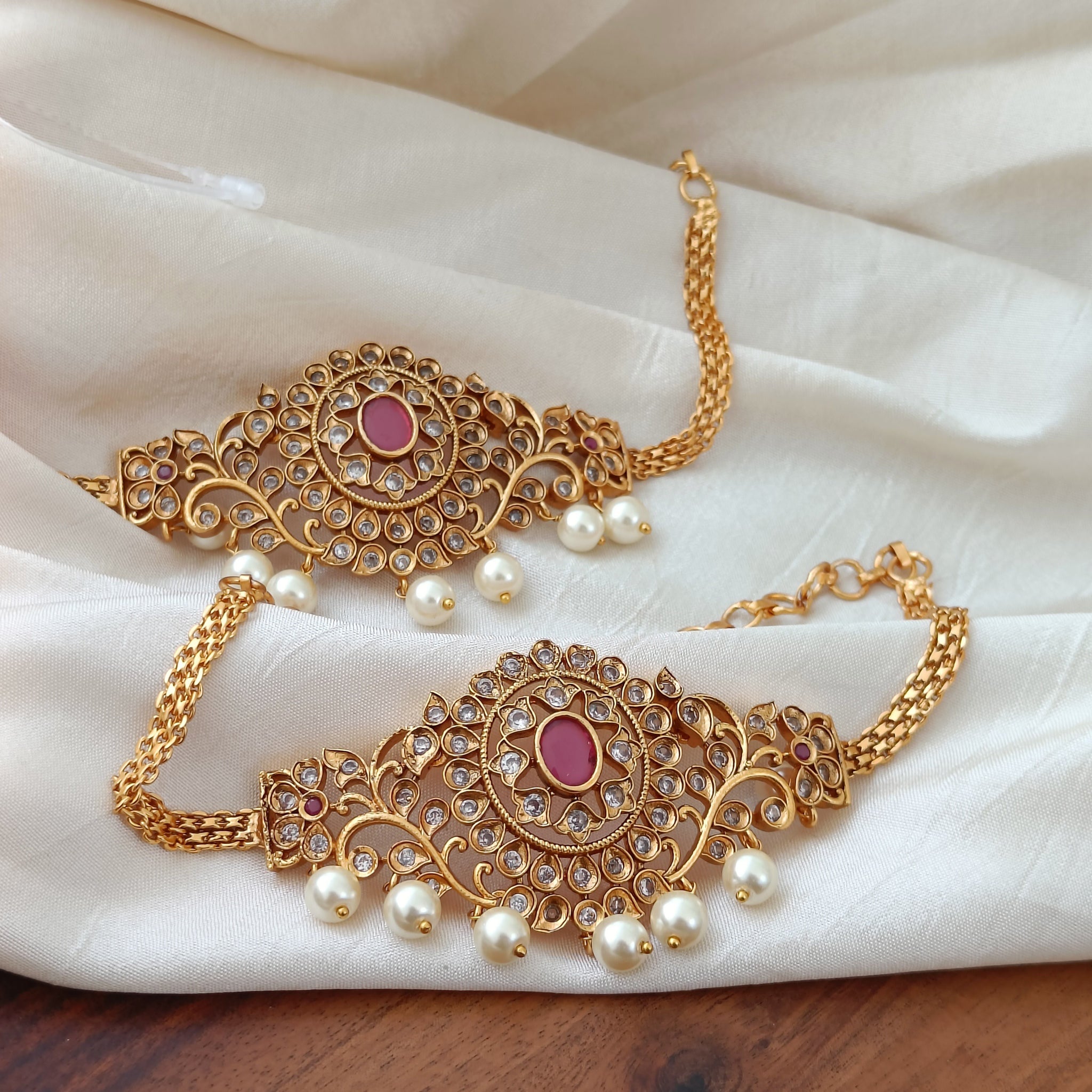 AD Ruby Stones Pearl Armlet GL-AM0564-136