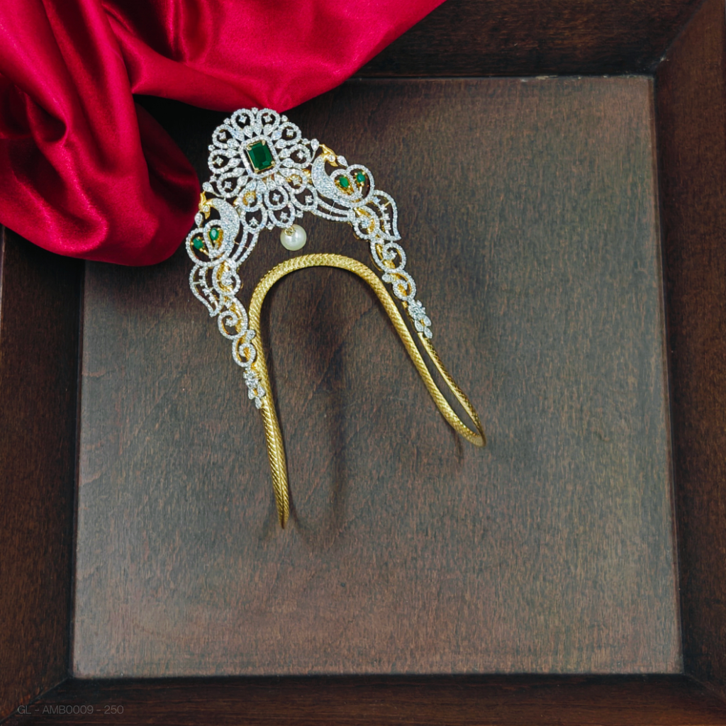 Women's Nakshi armlet / vanki  with Green stones and white pearl