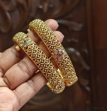 Antique Gold geometric Screw Kada bangles