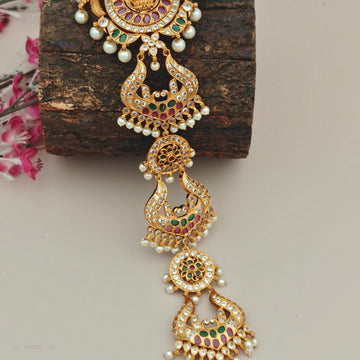 jada billai, bridal hair jewellery, temple jewellery, wedding accessory, south indian style, silk saree styling, festive wear, imitation jewellery, women accessories, traditional look