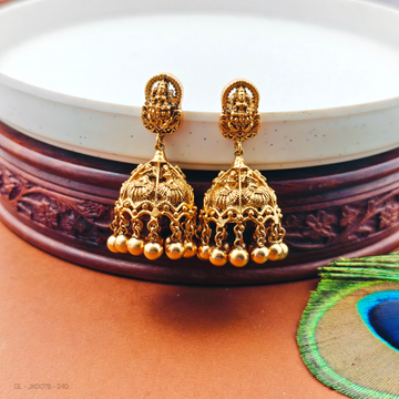 Dancing women like Temple Jhumka