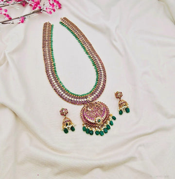 Kemp bridal necklace set
Temple kemp necklace set
South Indian kemp necklace
Bridal temple necklace set
Kemp necklace with green beads