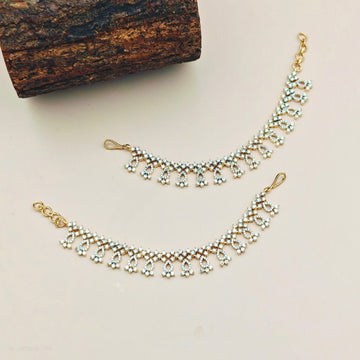 Single line sleek Diamond Earchains / Maatal