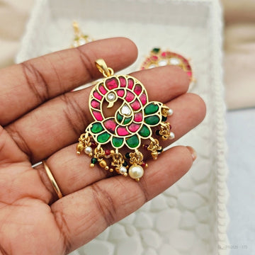 Jadau kundan Pendant - Design 15