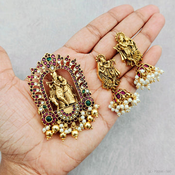 Temple Traditional Kemp Pendant - Design 5
