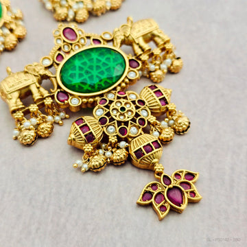 Temple Traditional Kemp Pendant - Design 6
