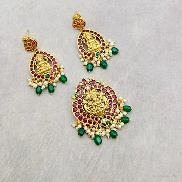 Temple Traditional Kemp Pendant - Design 10