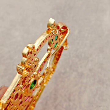 Temple Traditional Kemp Pendant - Design 12