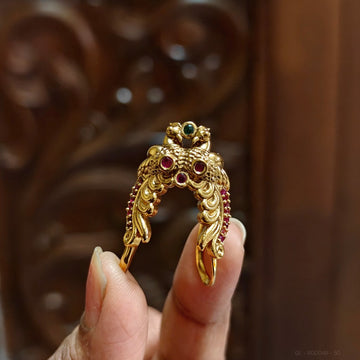 Temple tradition Vanki Ring / Neli Mothiram
