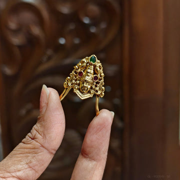 Lord Venkateswara Vanki Ring / Neli Mothiram