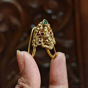 Lord Venkateswara Vanki Ring / Neli Mothiram
