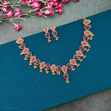 Mango style golden necklace - Ruby Green
