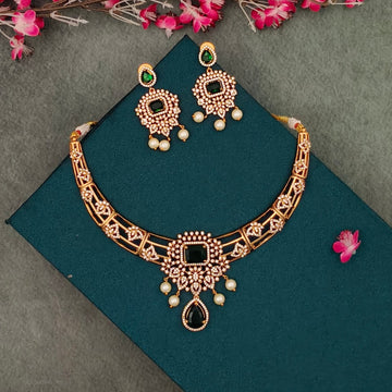 Hasli solitaire Diamond necklace set