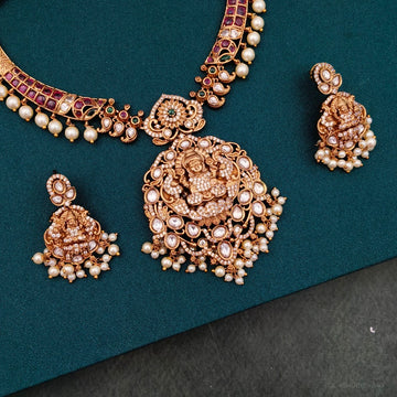 Hasli Jadau Kundan Lakshmi Necklace