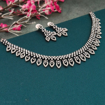 Victorian American diamond necklace