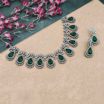 Emerald Victorian Cz necklace