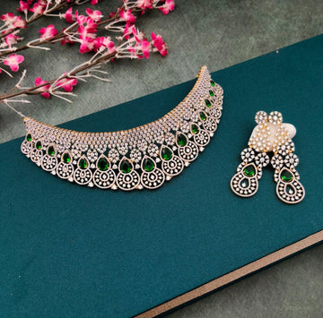 Bridal Emerald Choker Necklace Set