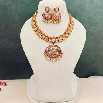 2 in 1 traditional gold look Necklace