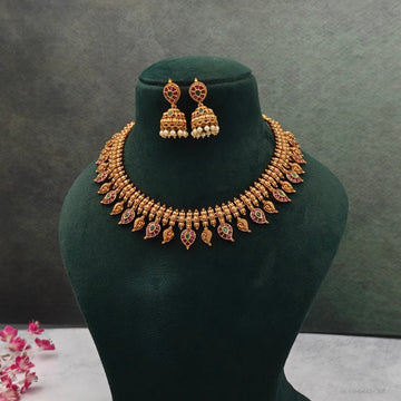 Antique Mango Kemp Necklace