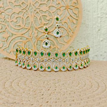 Emerald Choker Necklace Set