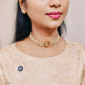 Minimal Pearl Layered CZ Peacock Necklace