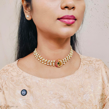 Minimal Pearl three Layered CZ Peacock Necklace