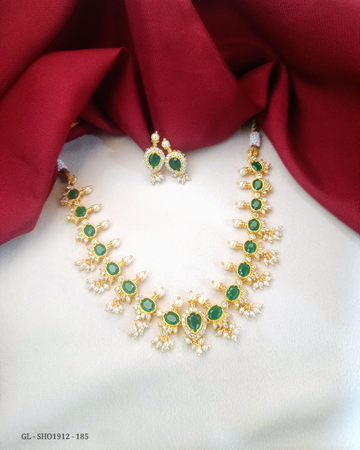 Golden Emerald stone Pearl necklace Set  GL-SHO1912-185