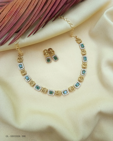 Budget friendly short Emerald stone short Necklace set GL-SHO2027-110