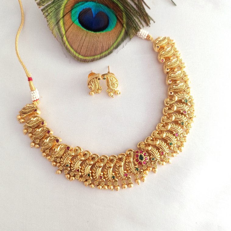 Golden peacock aligned necklace GL-SHO2823-305