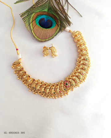 Golden peacock aligned necklace GL-SHO2823-305