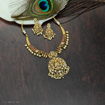 Hasli Jadau Kundan Lakshmi Necklace