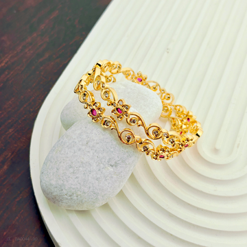 Gold finish Ruby stone Bangle Set