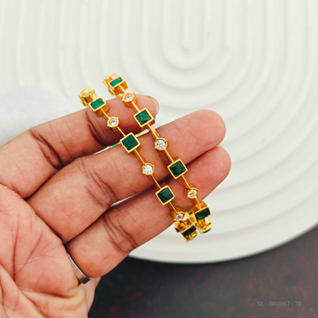 4 PC set asymmetric Bangles- Green