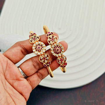 Kada style CZ Floral bangle Set