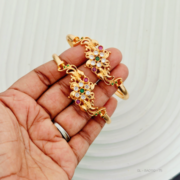 Kada style Bangles