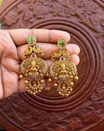 Antique Gold Finish Temple Chandbali Earrings GL-EA1018-180