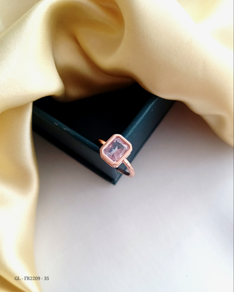 Women's Finger Ring in Rose Gold polish  GL-FR2209-35