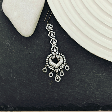 Silver finish AD Stone -Tikka / Nethichutti
