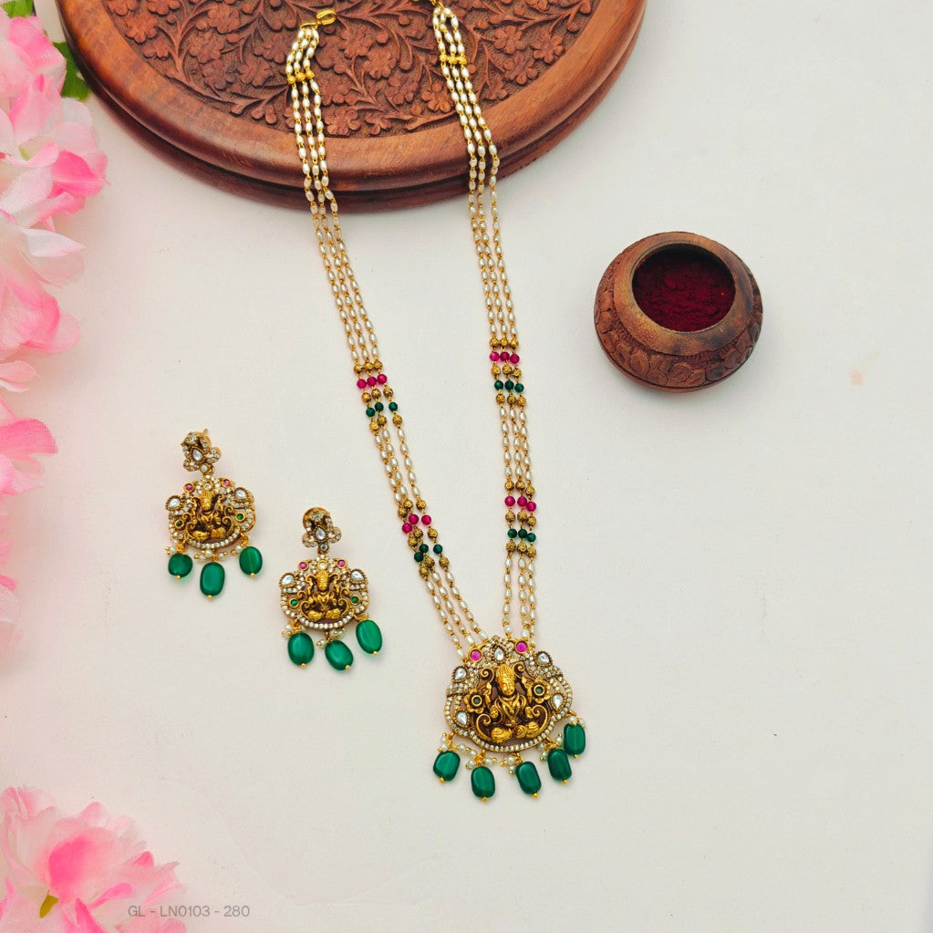 Lakshmi Devi Temple jewellery set
