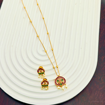 Floral Pattern-Pearl drops Chain