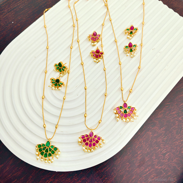 Floral pattern Kemp stone Chain
